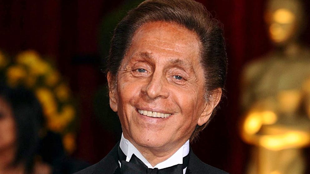 Tra moda e cultura pop. Le curiosità che hanno costruito il mito di Valentino