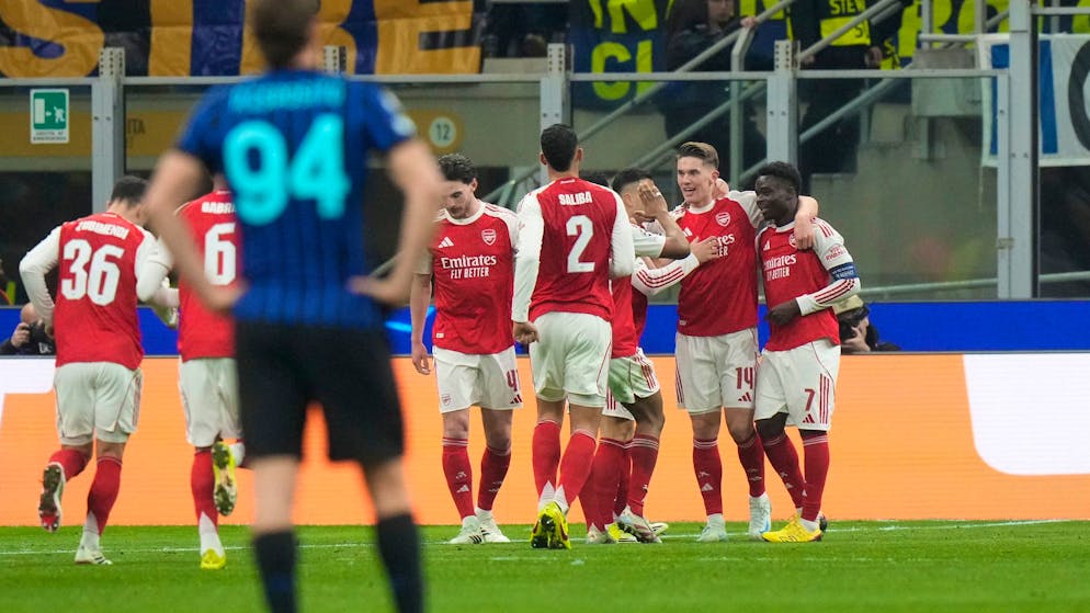 Champions League. L'Arsenal si mangia l'Inter e il Napoli butta la vittoria alle ortiche. Perdono a sorpresa City e PSG