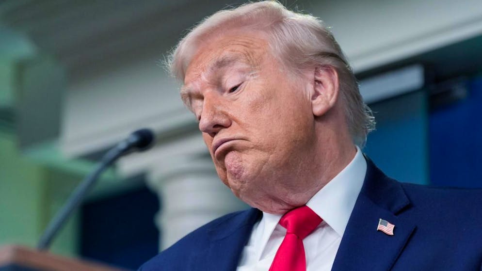 «J'ai trouvé cela terrible». Trump vante son bilan lors d'une conférence de presse décousue