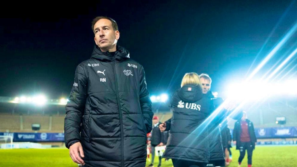 National coach Rafel Navarro opens the new stadium in Lugano with his team at the beginning of June