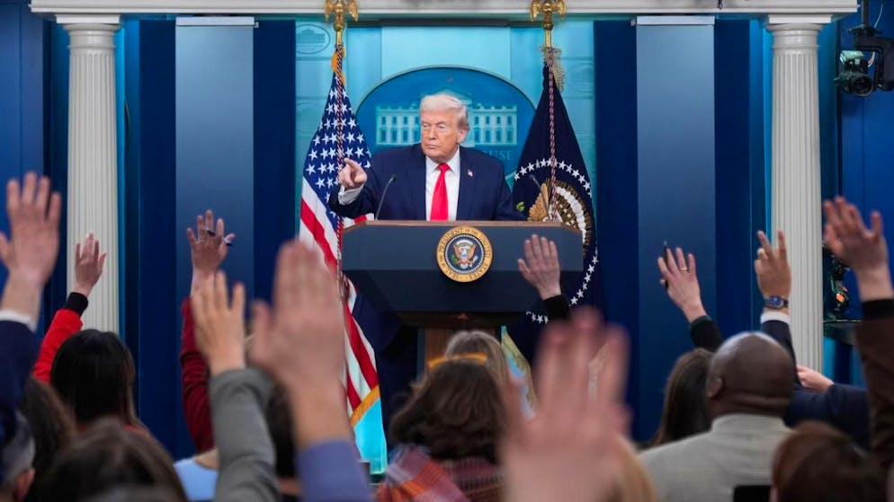 Il presidente Usa Donald Trump ha incontrato i giornalisti stasera alla Casa Bianca