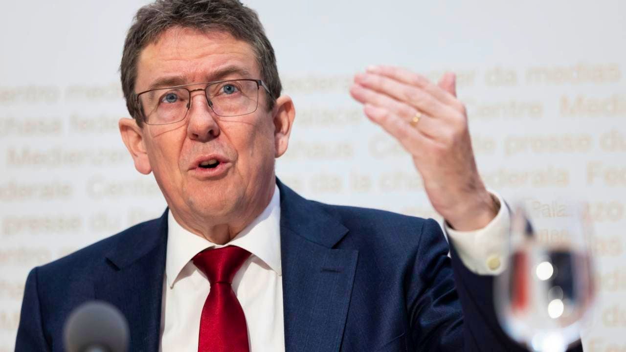 Stimmwahl. Bundesrat Rösti stellt Argumente gegen staatlichen Klimafonds vor