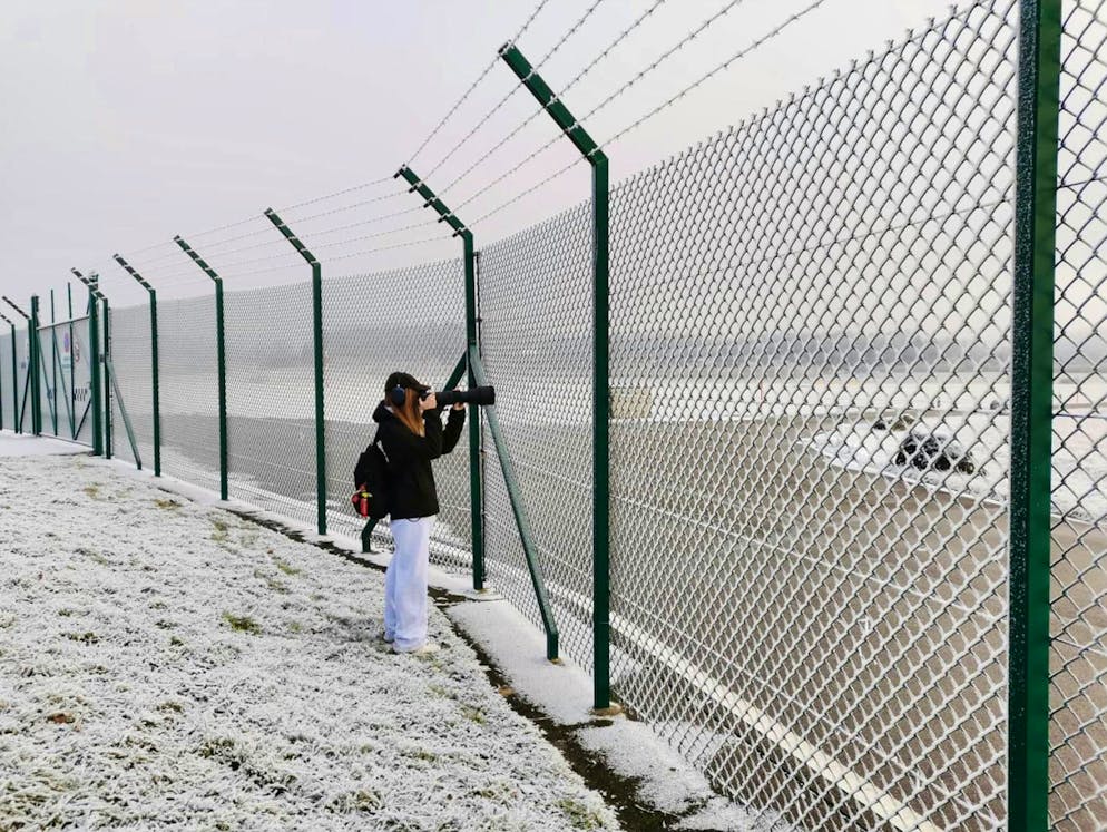 Planespotters want to watch Trump's arrival at Zurich Airport.