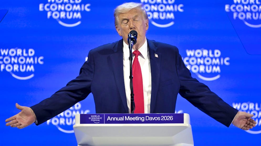 Ancora derisa Karin Keller-Sutter. Ecco 5 affermazioni false che si sono distinte nel discorso di Trump al WEF