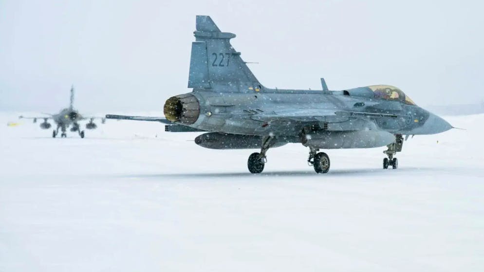 Schwedische Jas 39 Gripen bei einer Übung auf Island.