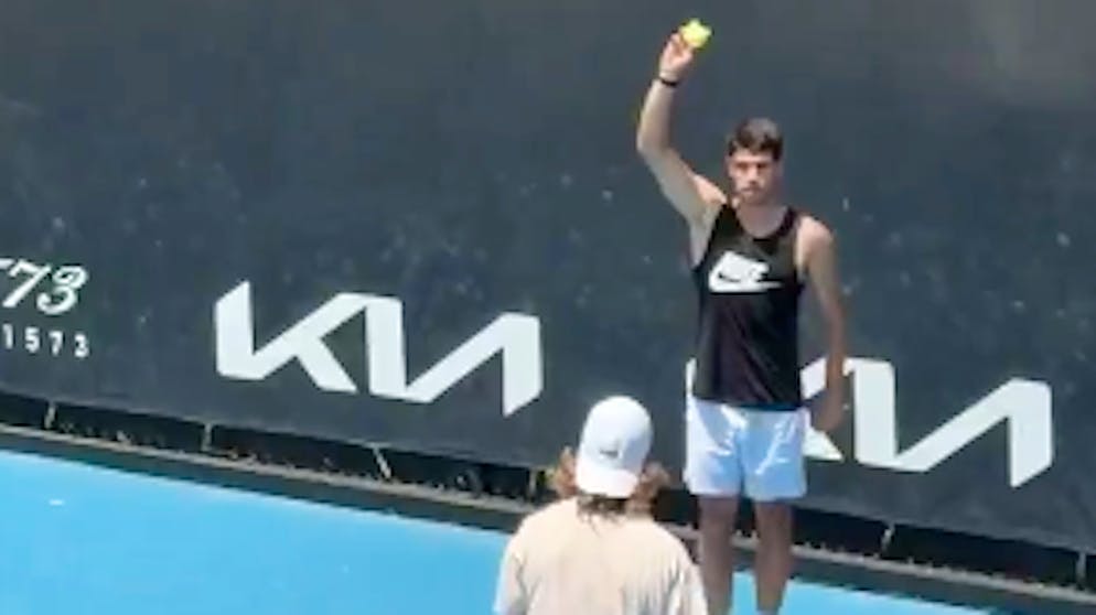 Australian Open. Alcaraz as ball boy for Rublev ++ De Minaur works his magic ++ Fokina once again in 5 sets