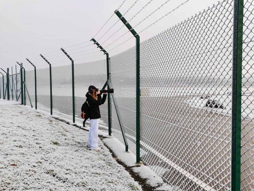 Planespotter wollen am Flughafen Zürich die Ankunft von Trump beobachten.
