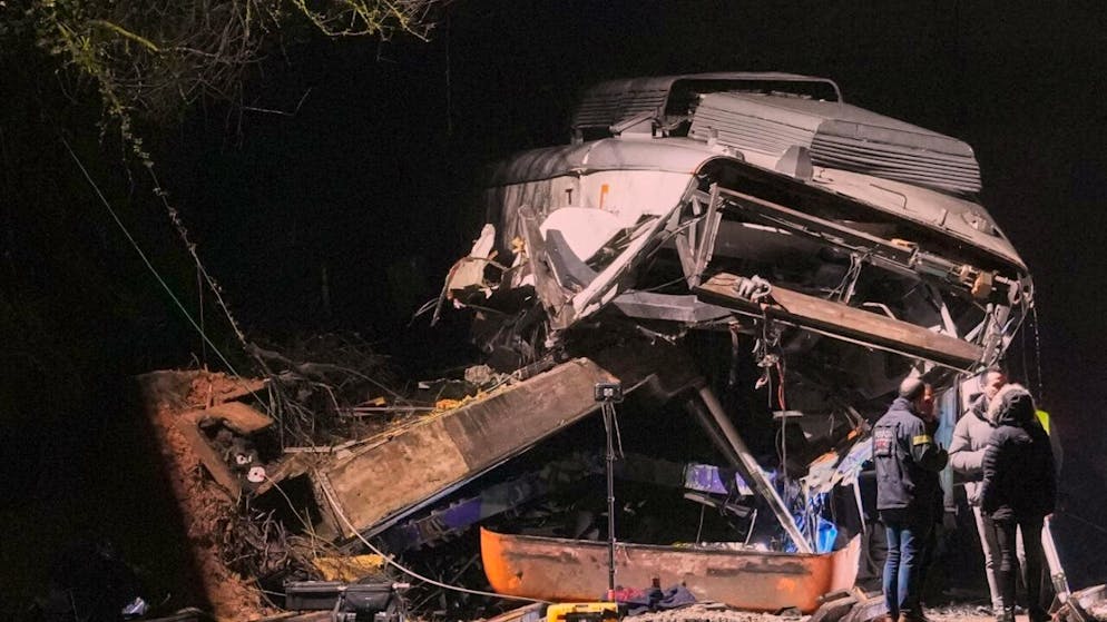 Spagna. Incidente ferroviario in Catalogna, un morto e decine di feriti