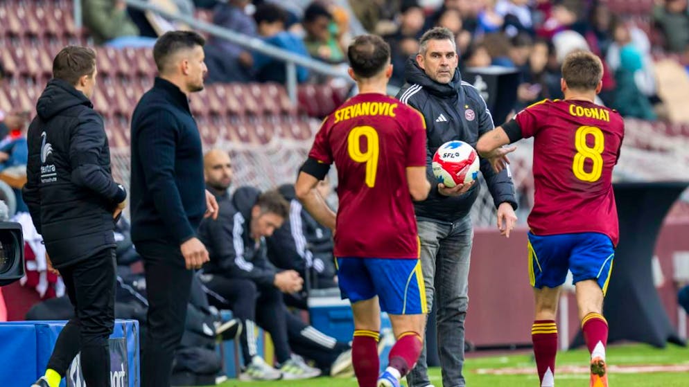 Super League. Servette sign right-back Mendes