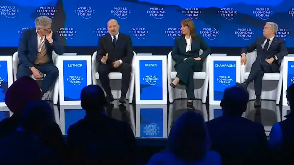 Booing and interruption before dessert. Exclusive WEF dinner with US Secretary of Commerce gets out of hand