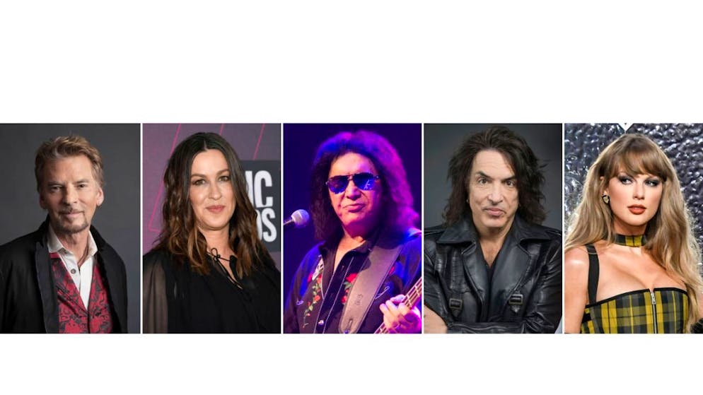 Neben Taylor Swift (rechts)  werden weitere Musikerinnen und Musiker in die Songwriters Hall of Fame aufgenommen (von links): Kenny Loggins, Alanis Morissette, Gene Simmons und Paul Stanley.