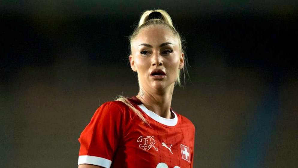 Die Schweizer Nationalspielerin Alisha Lehmann wechselt von Como nach Leicester City
