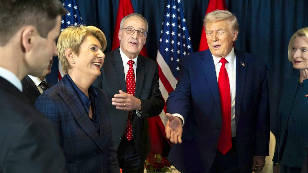 Milioni per la visita al WEF. Ecco dove i funzionari di Trump lasciano la maggior parte dei loro soldi in Svizzera