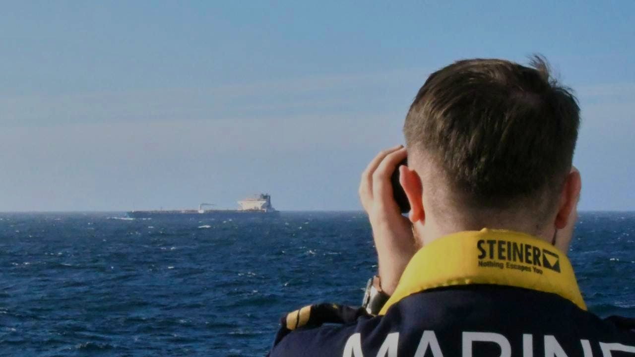 Politics. Russian shadow fleet? French navy stops tanker