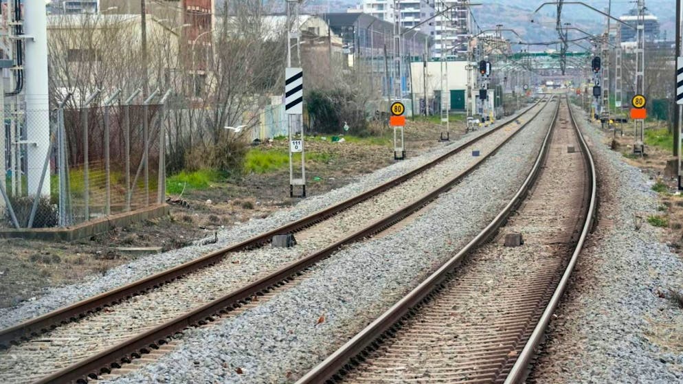 400'000 passeggeri al giorno. Caos in Catalogna, il servizio ferroviario ancora fermo dopo gli incidenti