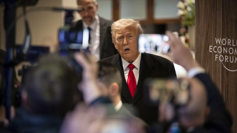 WEF in Davos. WEF-Konvoi landet in kleinem St. Galler Weiler +++ Trump dominiert auch am Donnerstag