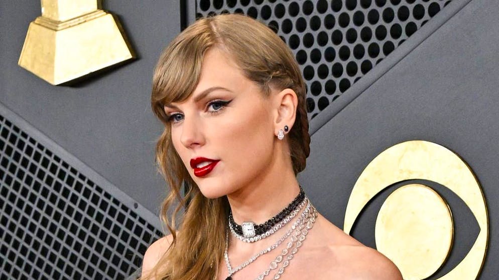 Nuovo record. Taylor Swift entra nella Songwriters Hall of Fame: è tra le più giovani di sempre