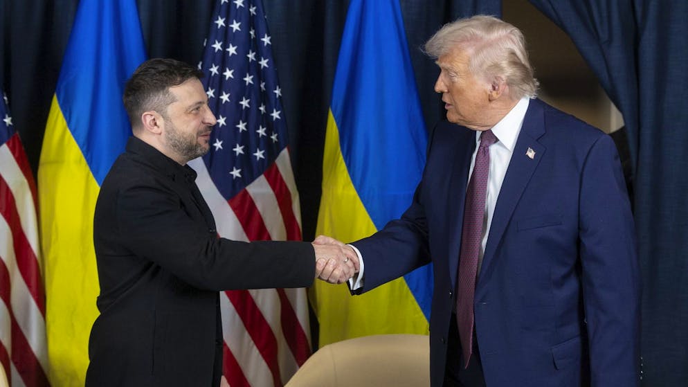 Presto nuovi colloqui. Zelensky attacca l'Europa al WEF: «Persa e frammentata». Ecco i progressi sulla pace in Ucraina dopo l'incontro con Trump