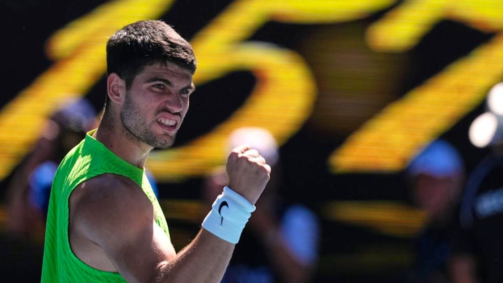 Carlos Alcaraz steht am Australian Open 2026 ohne Satzverlust in den Achtelfinals