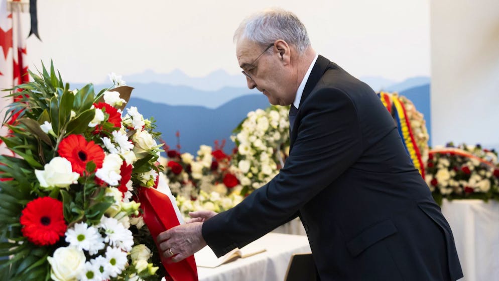 Tragedia di Crans-Montana. Guy Parmelin incontra i familiari delle vittime italiane