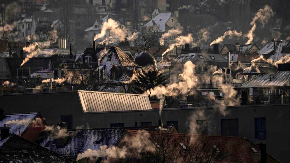 Due to the cold spells in the coming weeks, gas storage levels in Europe are likely to fall further. In Switzerland, gas is used by households, industry, service providers and agriculture for heating. (archive picture)