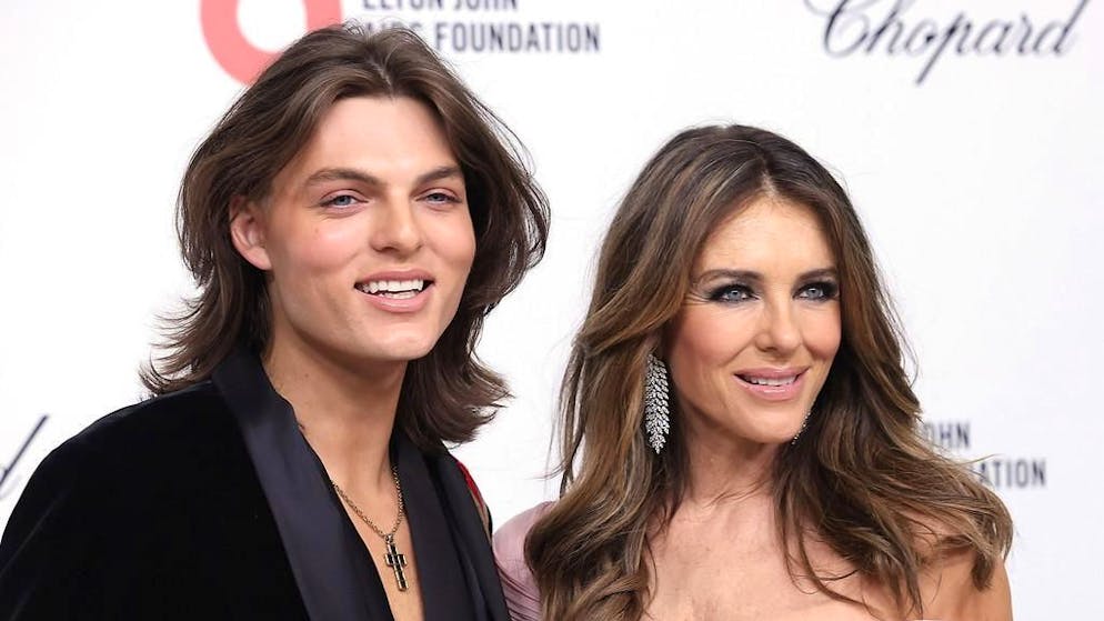 Contro il «Daily Mail». Dopo il principe Harry, anche Elizabeth Hurley scoppia in lacrime in tribunale