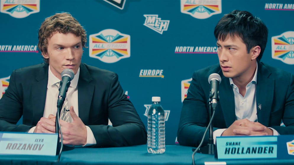 Die Eishockeystars in «Heated Rivalry» Shane Hollander und Ilya Rozanov müssen ihre Beziehung vor der Öffentlichkeit verbergen.