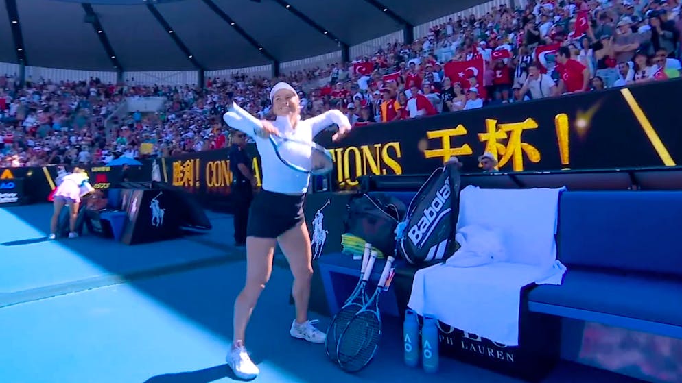 Australian Open. Zverev mit Umweg weiter ++ Putinseva ausgebuht – sie antwortet mit «Twerk»-Tanz