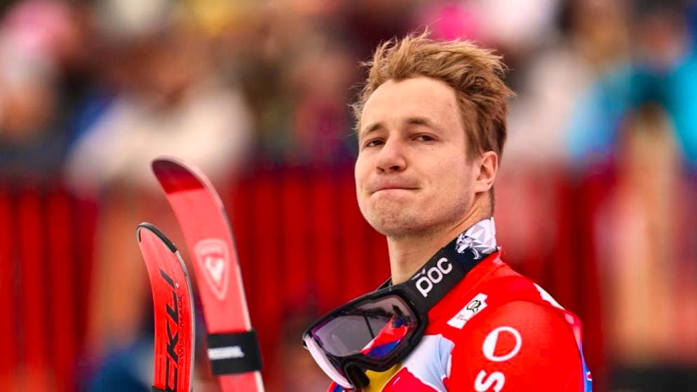 The wait goes on: Marco Odermatt misses out on the long-awaited victory in the Hahnenkamm downhill by a wafer-thin margin once again