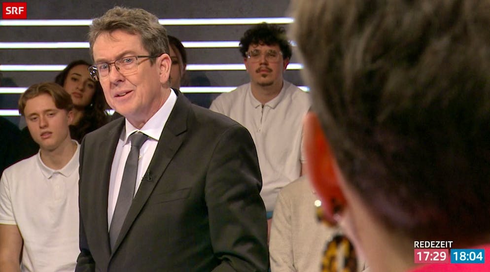 Not taking the Green Party president's accusations lying down: Federal Councillor Rösti fires back sharply after Mazzone accuses him of arguing with fake news and blah-blah.