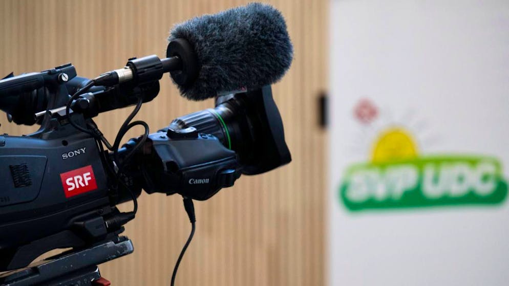 Réunis à Näfels (GL), les délégués de l'UDC ont approuvé à une large majorité l'initiative populaire "200 francs, ça suffit".