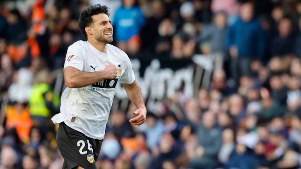 LaLiga. Eray Cömert scores for Valencia