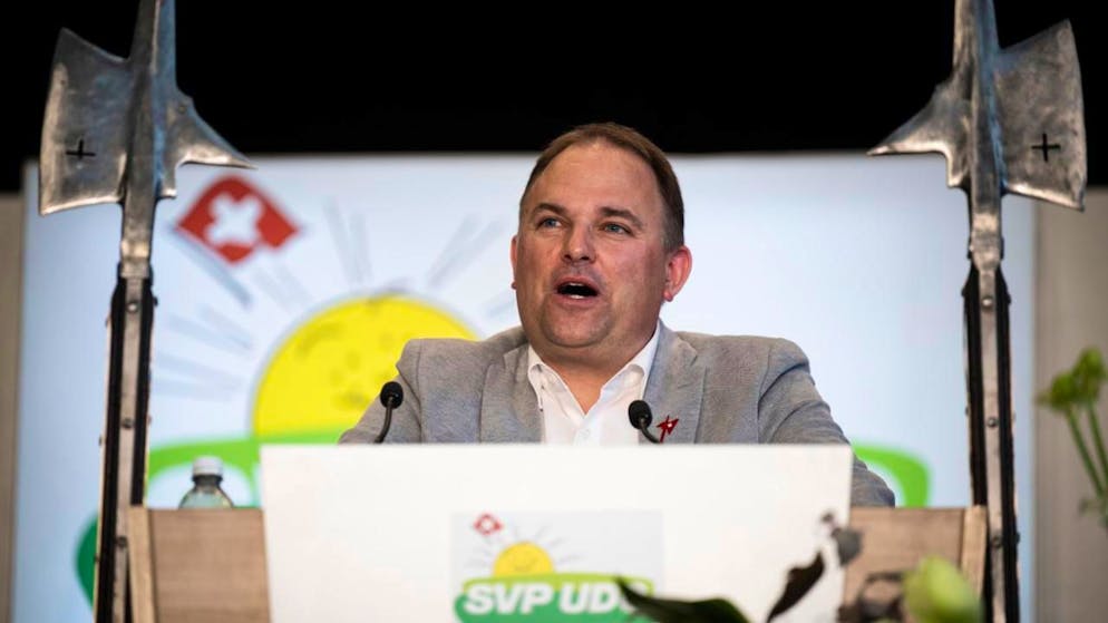 Il presidente dell'UDC Marcel Dettling oggi a Näfels.