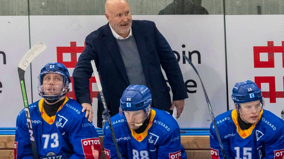 Trainer Benoît Groulx hat gut lachen - seine ersten zwei Partien mit dem EV Zug gewannen die Innerschweizer