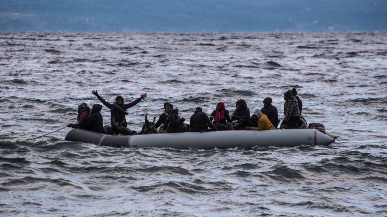 Greece. Deadly escape to Ikaria - four migrants missing