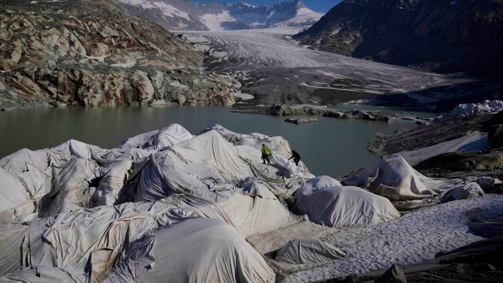 La nouvelle exposition au Centre des arts de l'école internationale de Genève vise à alerter sur l'exploitation de la montagne, comme ici au glacier du Rhône (archives).