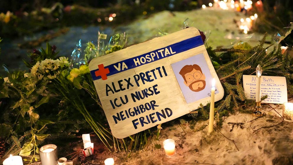 Cresce la rabbia contro il presidente. L'ICE spara e uccide Alex Pretti a Minneapolis, Trump affonda il colpo