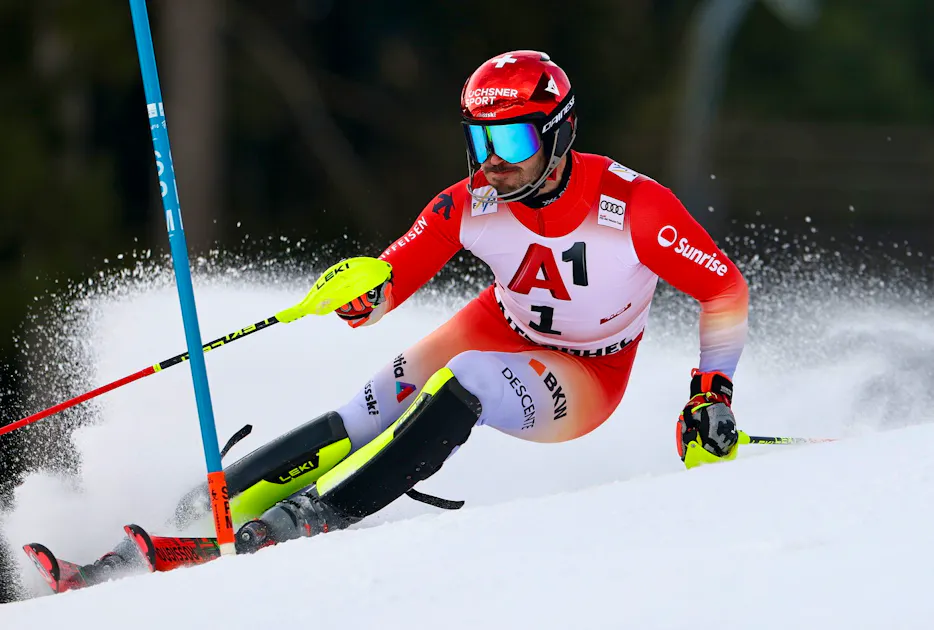 Meillard führt in Kitzbühel vor Hallberg und Kristoffersen