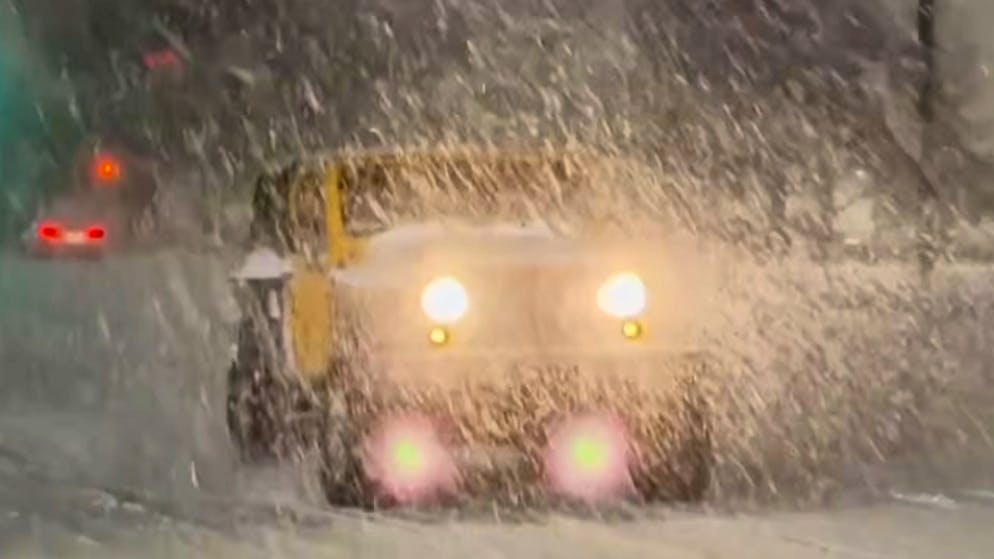 Several deaths, flight chaos and power outages. Winter storm hits USA hard - these are the most intense images