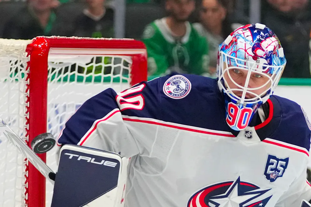 Die grössten Eishockey-Stars in Milano Cortina. Elvis Merzlikins erlernte das Eishockey-ABC beim HC Lugano. Heute hat der lettische Torhüter 264 Einsätze in der NHL vorzuweisen.