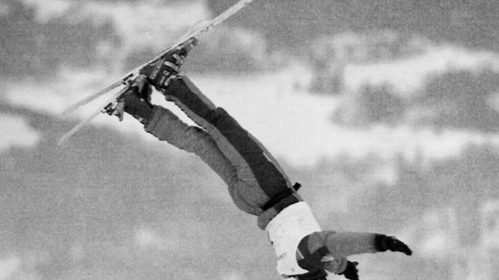 Für das erste Schweizer Olympia-Gold platzen Ballons - Gallery. Skiakrobat der ersten Stunde: 1994 fliegt Andreas "Sonny" Schönbächler in Lillehammer spektakulär zu Gold