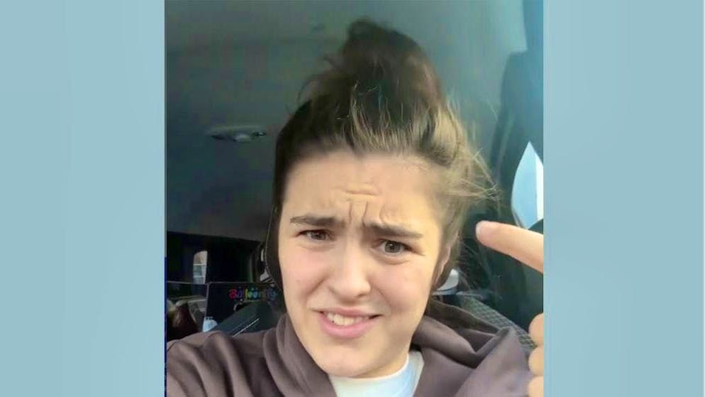 Julia Steiner forgot a croissant at the Coop self-checkout. This is now going to be expensive.