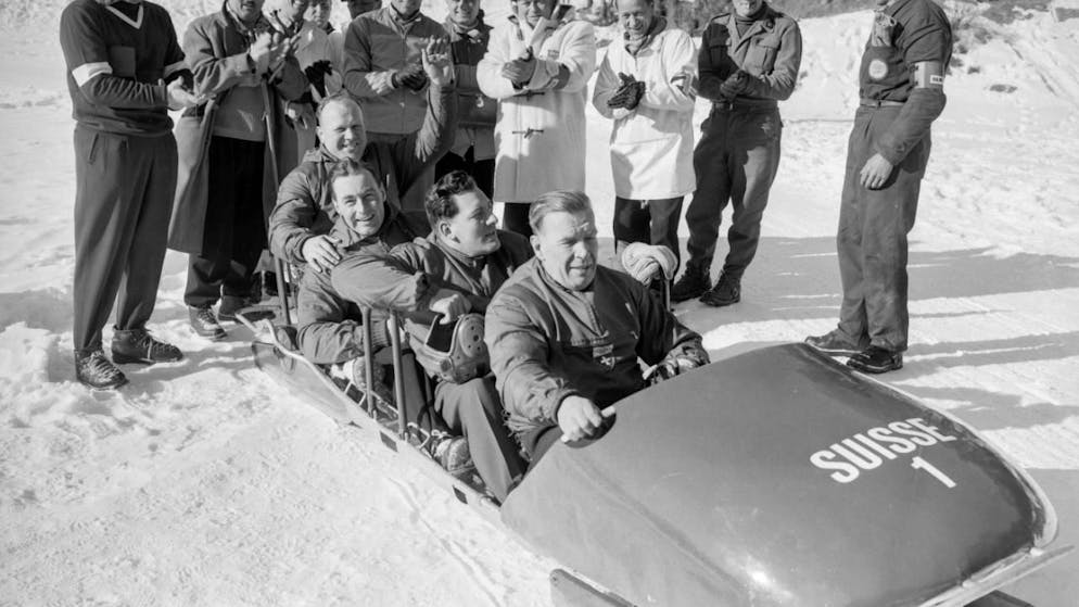 Kein Schnee in Cortina d’Ampezzo - Gallery. Eine von drei Schweizer Goldmedaillen: Pilot Franz Kapus mit seinen Anschiebern Robert Alt, Gottfried Diener and Heinrich Angst gewann mit dem Viererbob