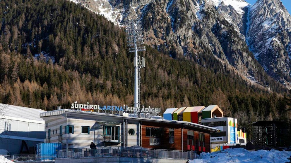 Weite Wege, bewährte Austragungsorte - Gallery. Biathlon-Mekka im Südtirol: Die Arena in Antholz wurde für Olympia renoviert und erweitert