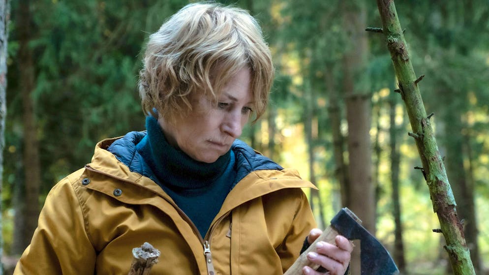 «Tatort» im Check: Wie oft töten Wölfe Menschen?. Susanne Bonard (Corinna Harfouch) sucht im Berliner Wald nach einem Mörder. Könnte es ein Wolf gewesen sein, der einen Obdachlosen zerfleischte?