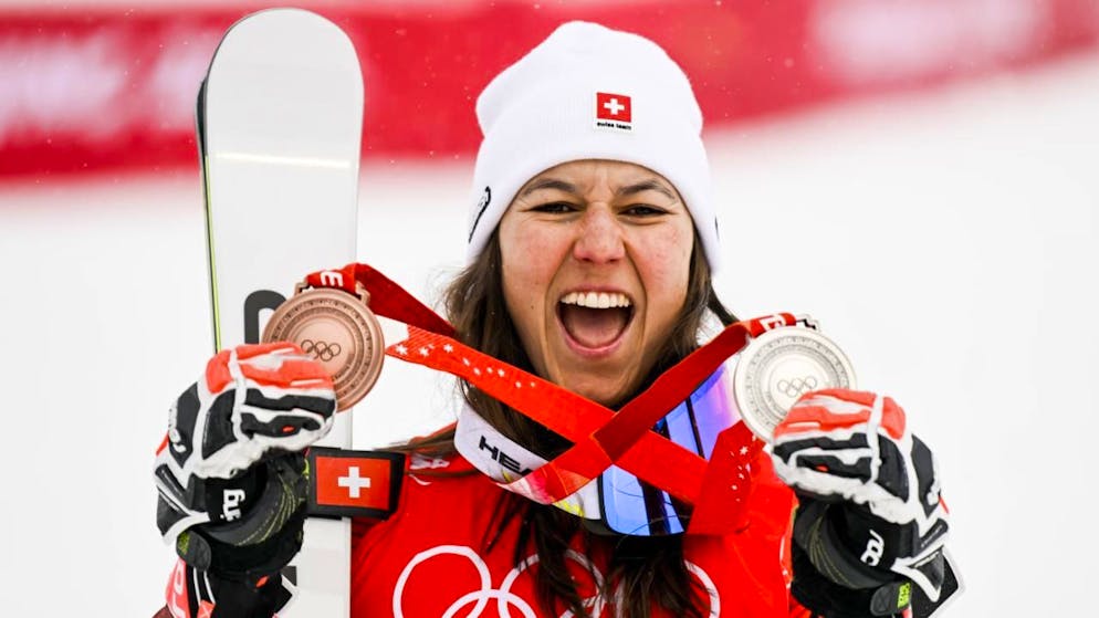 Was machen die Schweizer Medaillengewinner von 2022 heute? - Gallery. Grösste Schweizer Medaillensammlerin: Wendy Holdener hat bei Olympia schon fünf Medaillen gewonnen, deren zwei vor vier Jahren in China