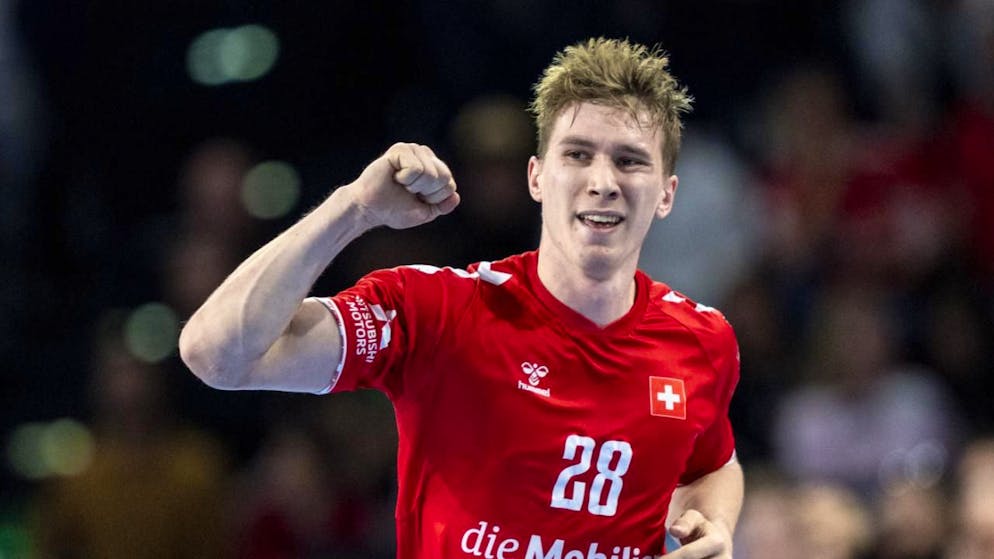 Aellen und Sigrist – Hoffnungsträger des Schweizer Handballs - Gallery. Luca Sigrist scheinen keine Grenzen gesetzt zu sein
