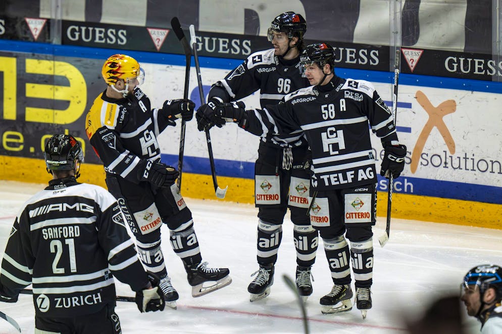 I bianconeri sono saliti al terzo posto della classifica.