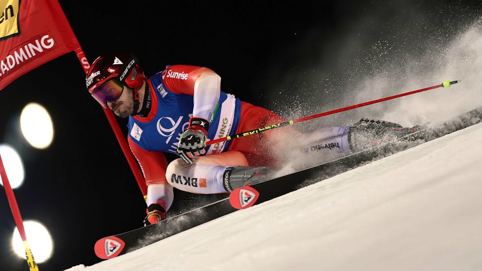 Géant de Schladming. À six centièmes de la tête, Loïc Meillard guette sa victoire