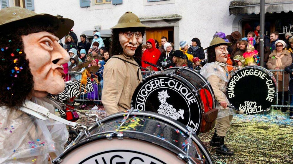 Les carnavals comme  ici à Monthey en 2009, ont été sensibilisés au risque d'incendie après la catastrophe de Crans-Montana (archives).